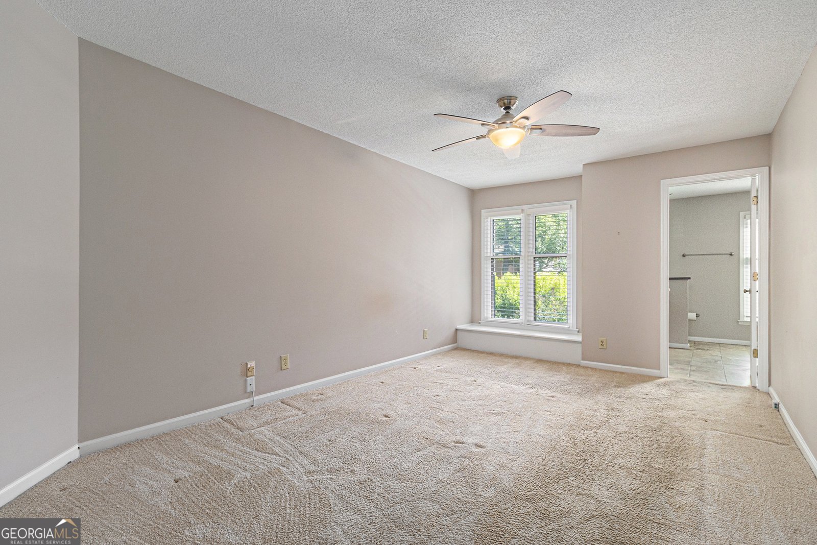 915 Garden Court Sandy Springs - 8