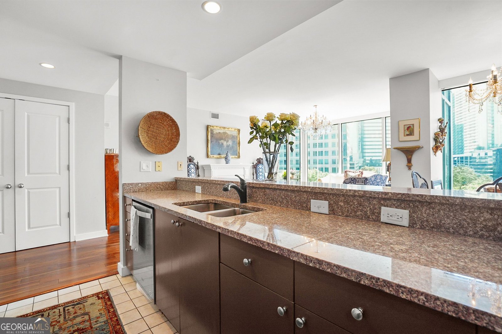 3338 PEACHTREE Road Atlanta - 10