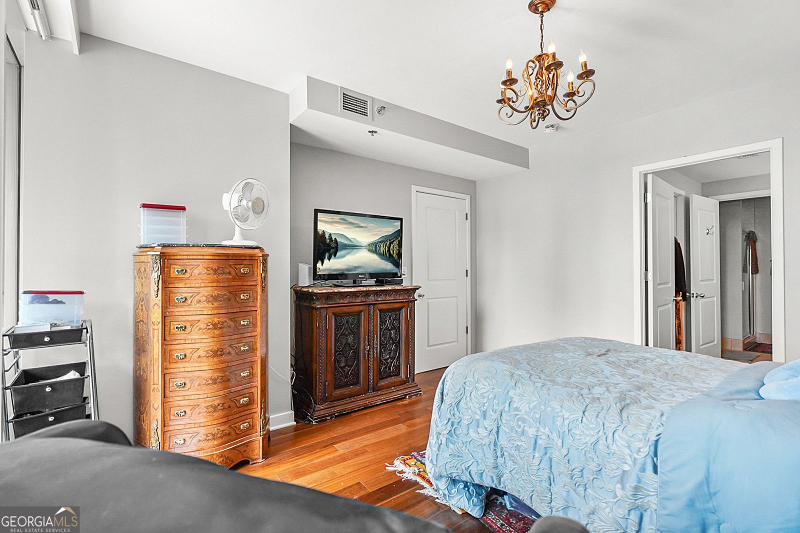 3338 PEACHTREE Road Atlanta - 18