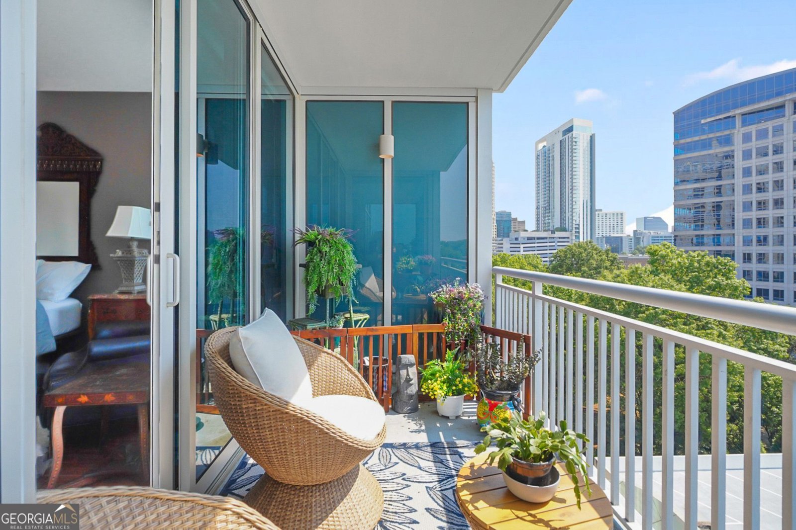3338 PEACHTREE Road Atlanta - 21