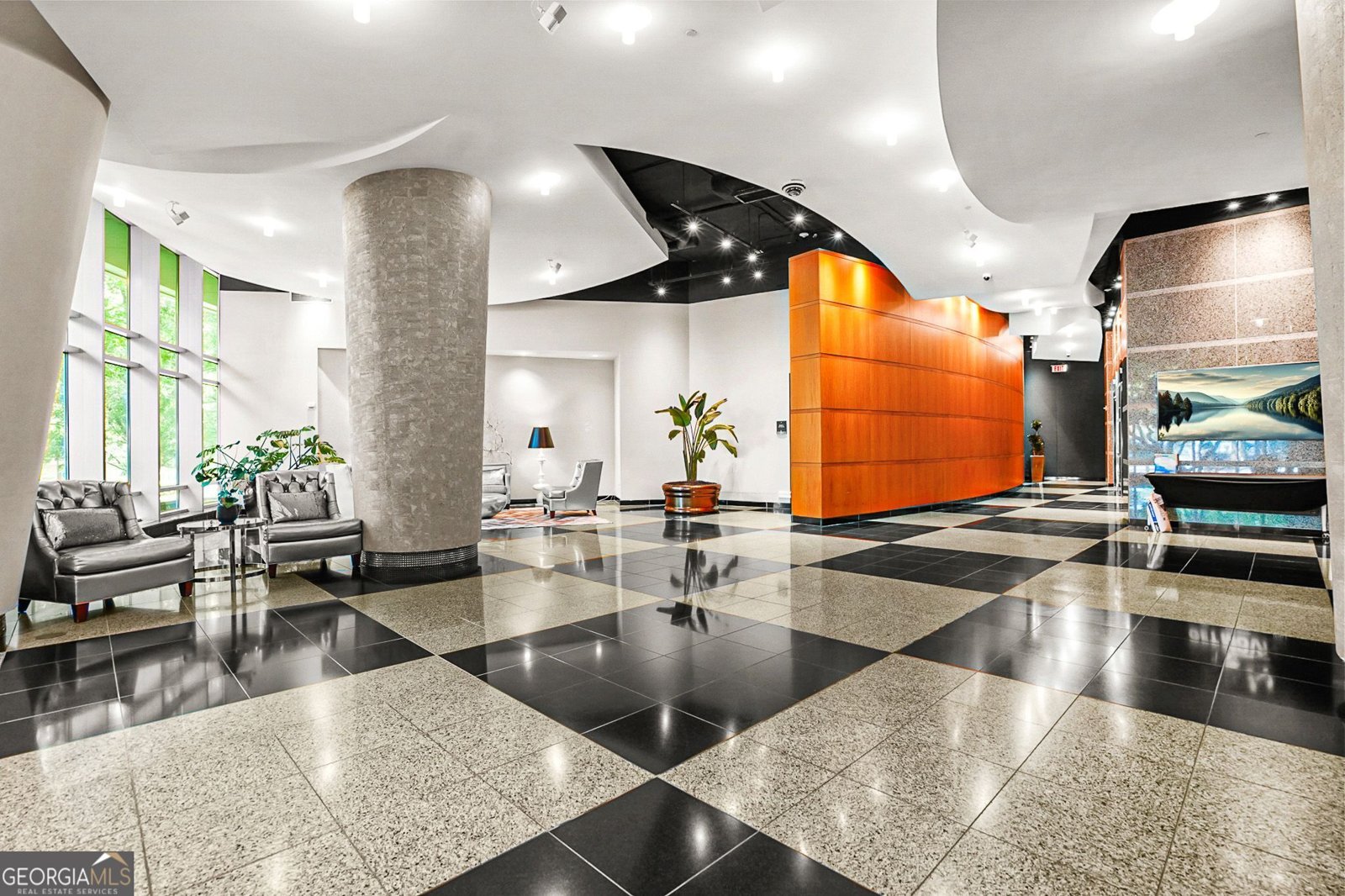 3338 PEACHTREE Road Atlanta - 26