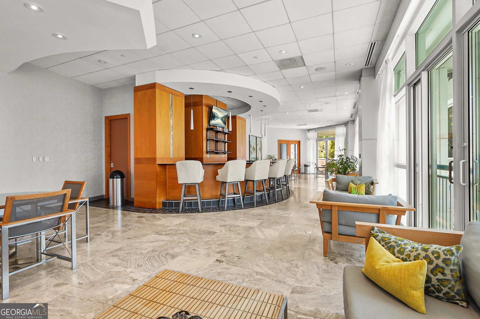 3338 PEACHTREE Road Atlanta - 34