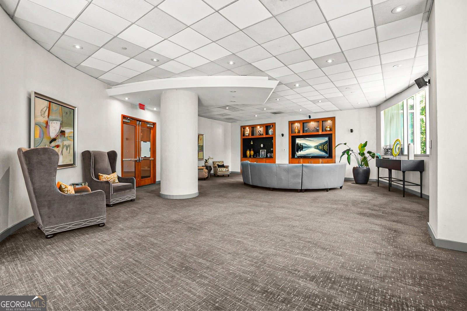 3338 PEACHTREE Road Atlanta - 36