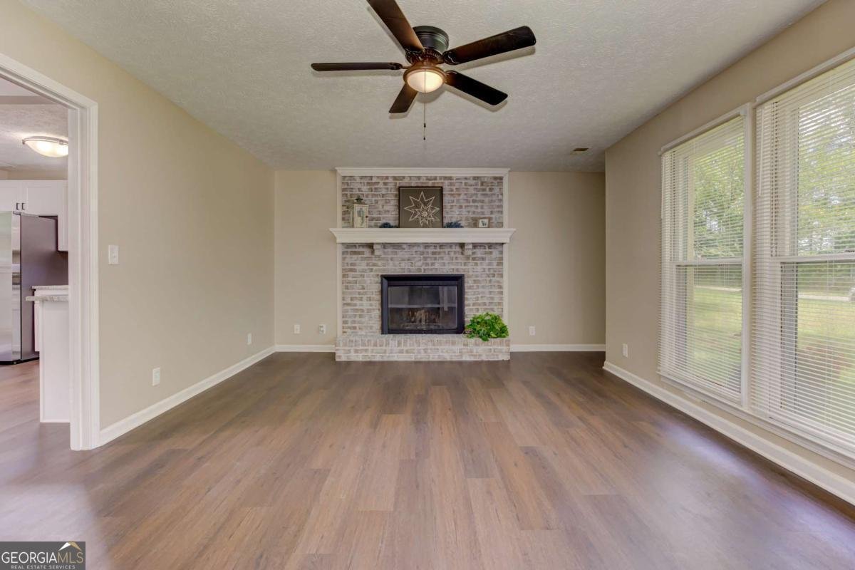 2408 Red Fox Run Acworth - 6