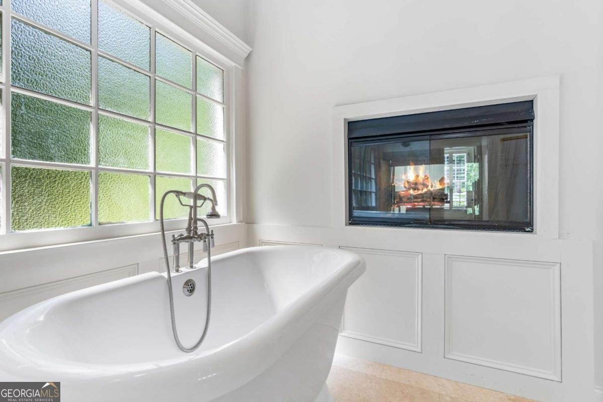 12180 Lonsdale Lane Roswell - 1