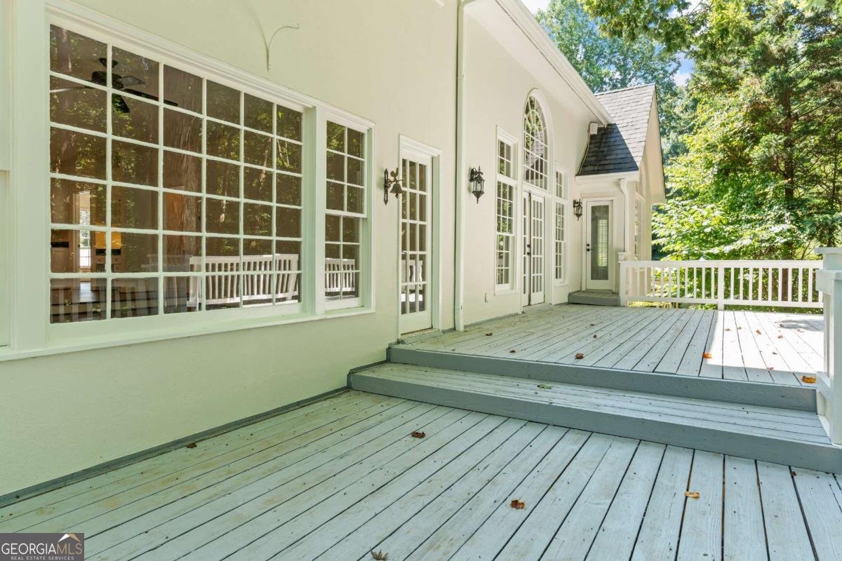 12180 Lonsdale Lane Roswell - 37