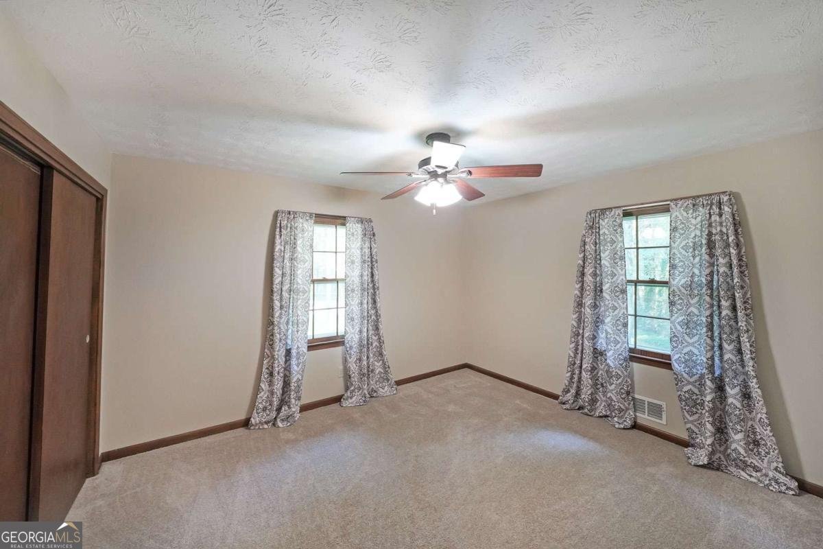 3950 Sherwood Drive Douglasville - 28