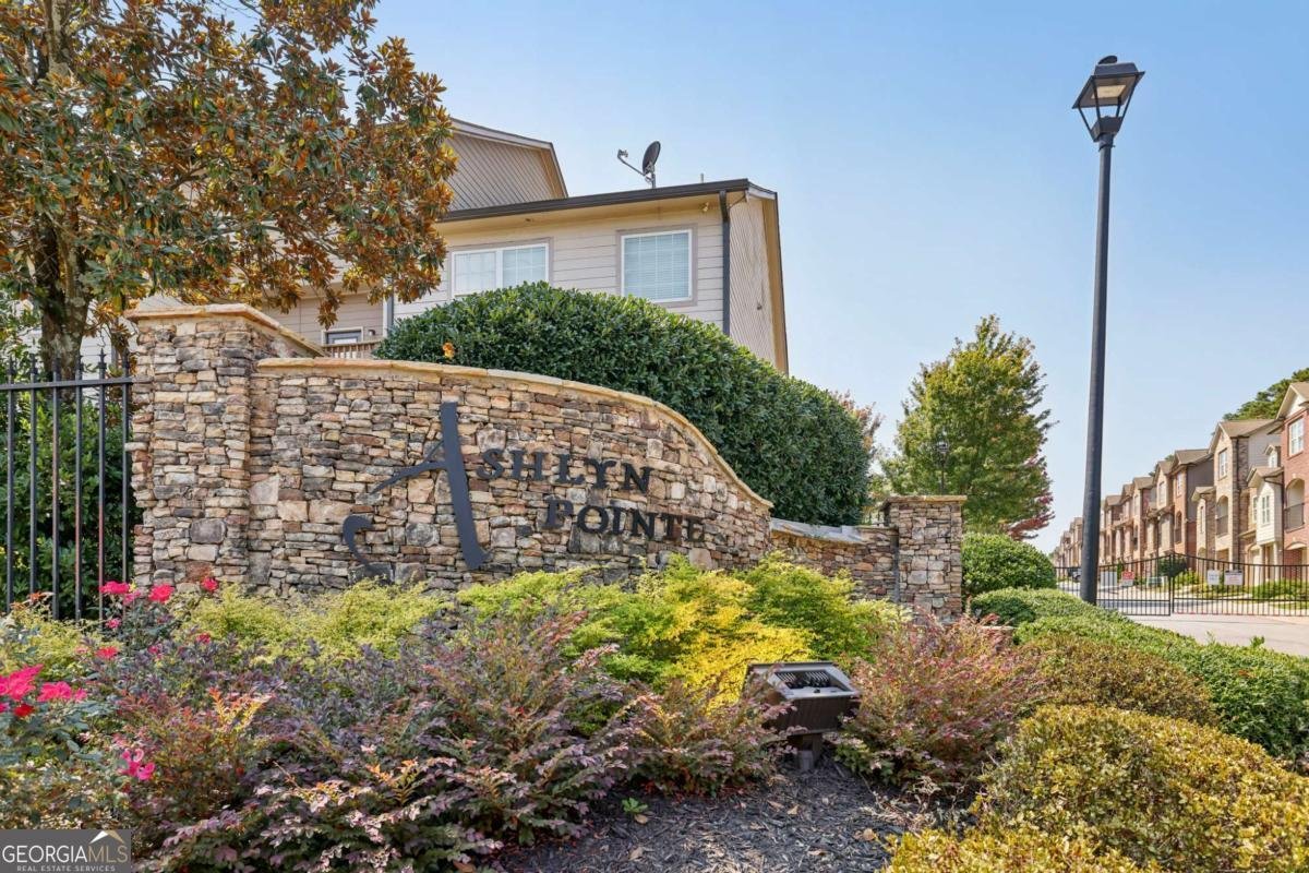2932 Ashlyn Pointe Drive Doraville - 28