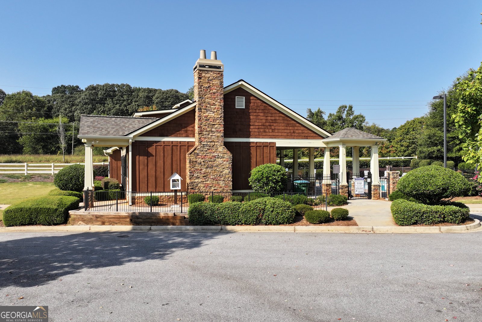 516 Brooks Village Drive Pendergrass - 35