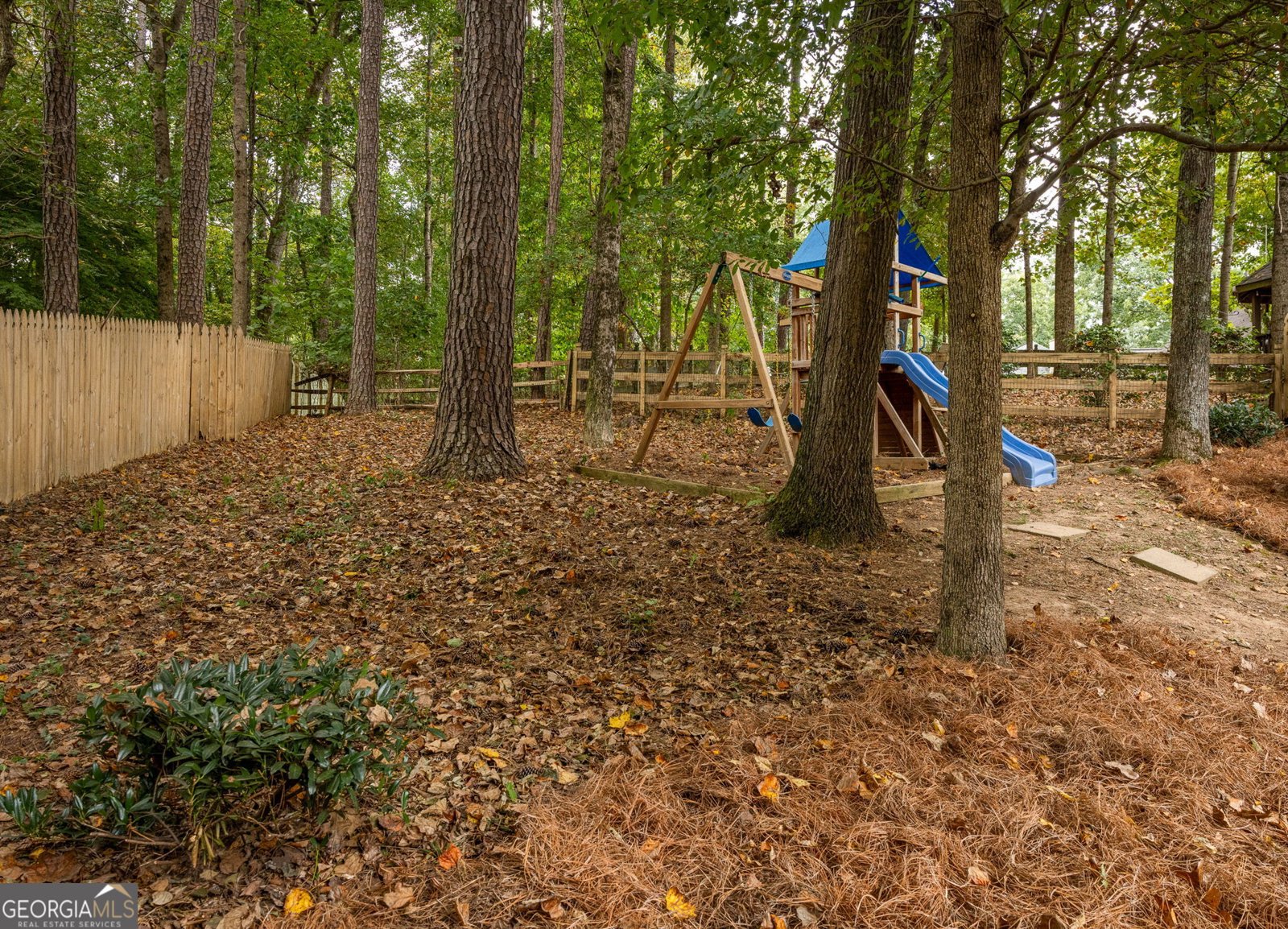 3342 Trails End Road Roswell - 40