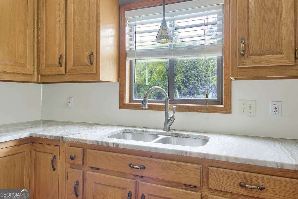 2067 York River Way Suwanee - 10