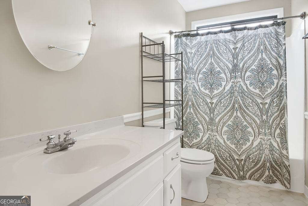 2067 York River Way Suwanee - 21