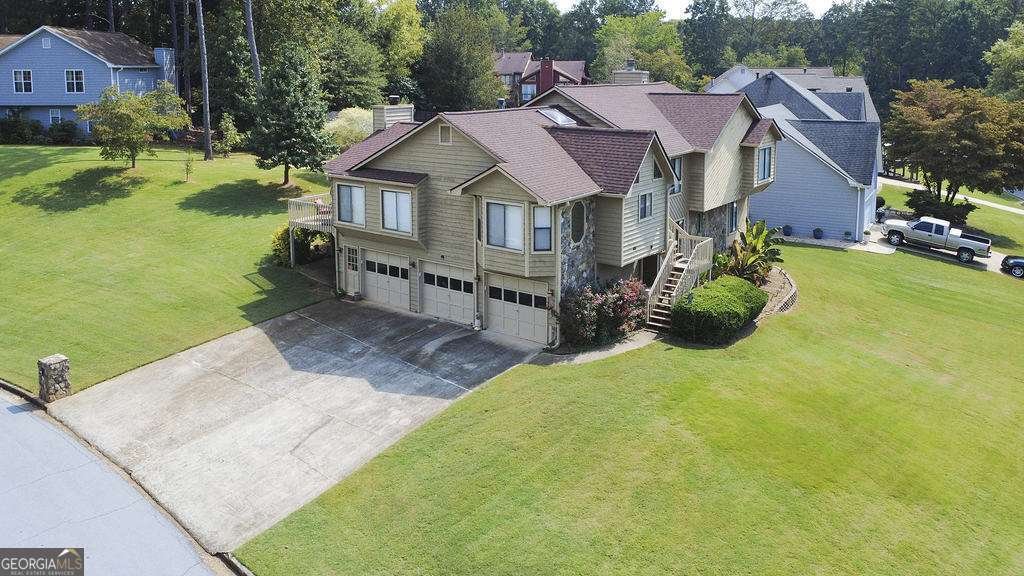 2067 York River Way Suwanee - 32