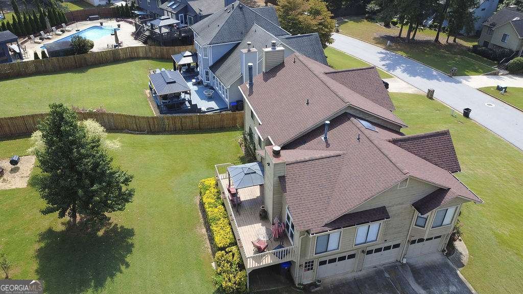 2067 York River Way Suwanee - 33