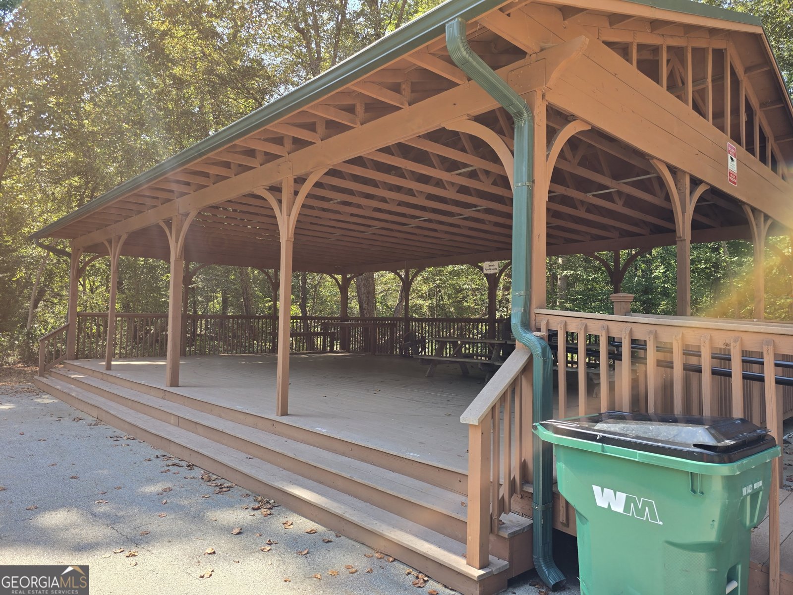 2067 York River Way Suwanee - 46