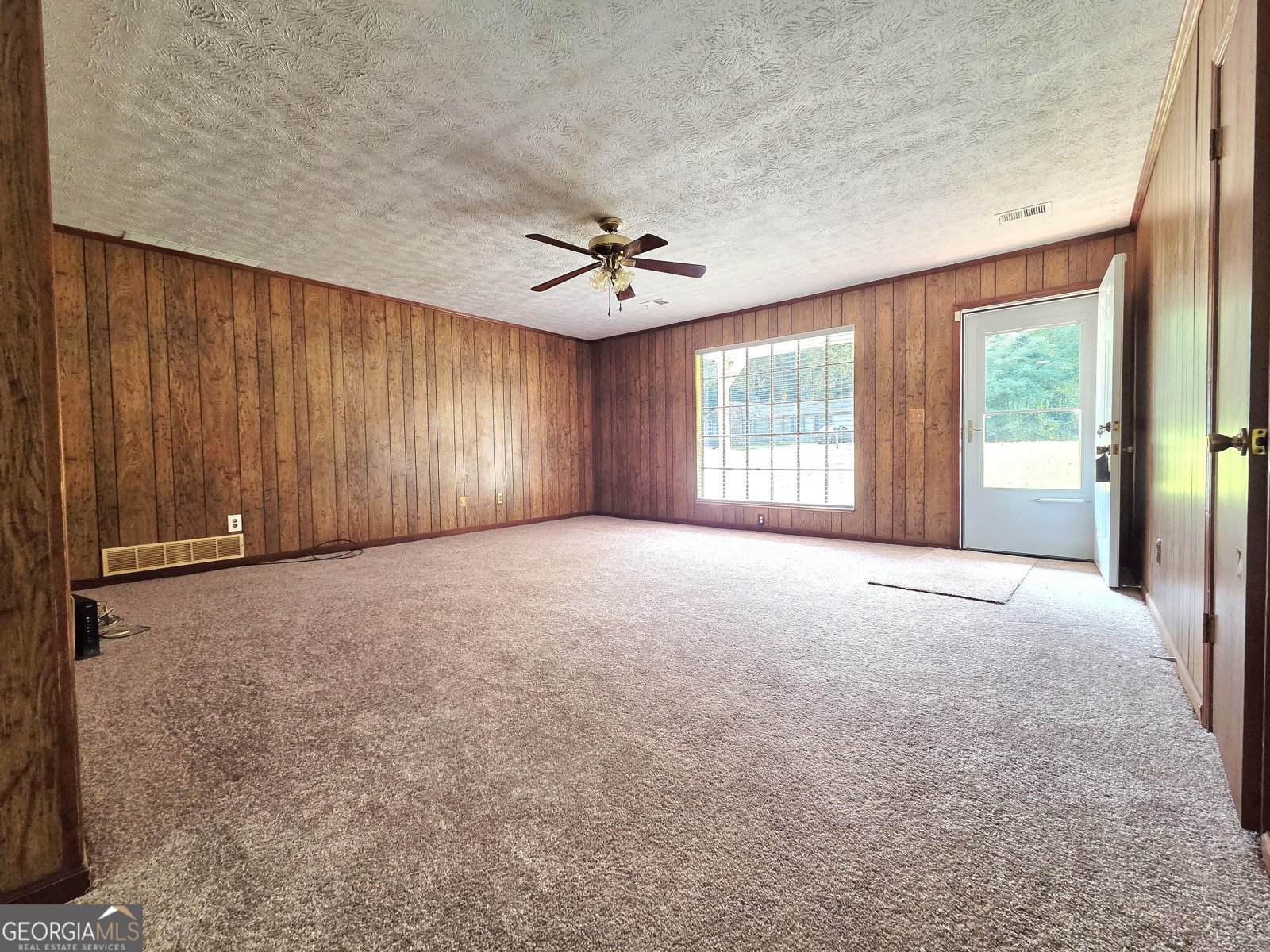 8220 Englewood Trail Riverdale - 14