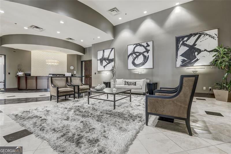 3040 PEACHTREE Road Atlanta - 40