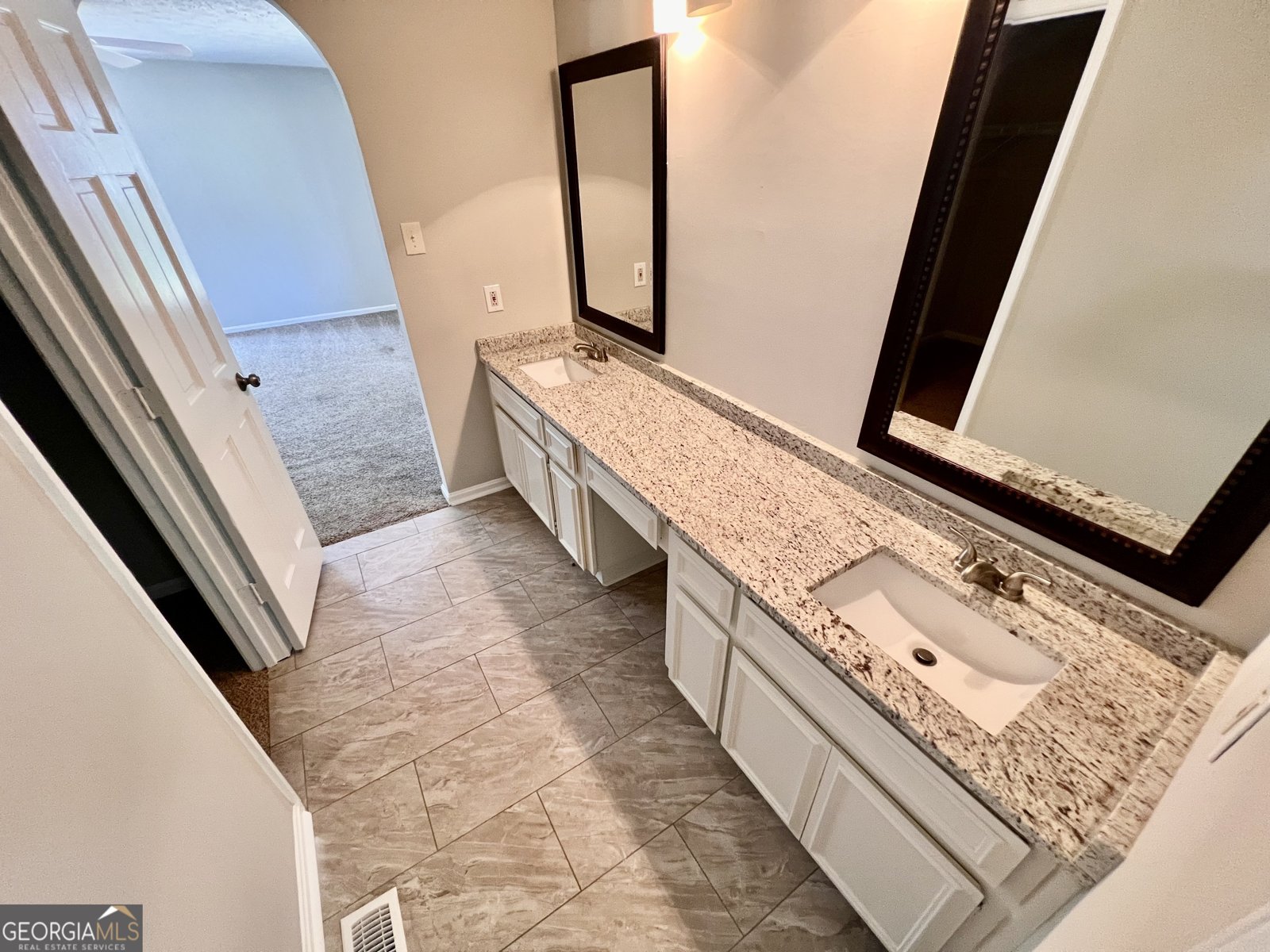 202 Lake Front Drive Warner Robins - 16