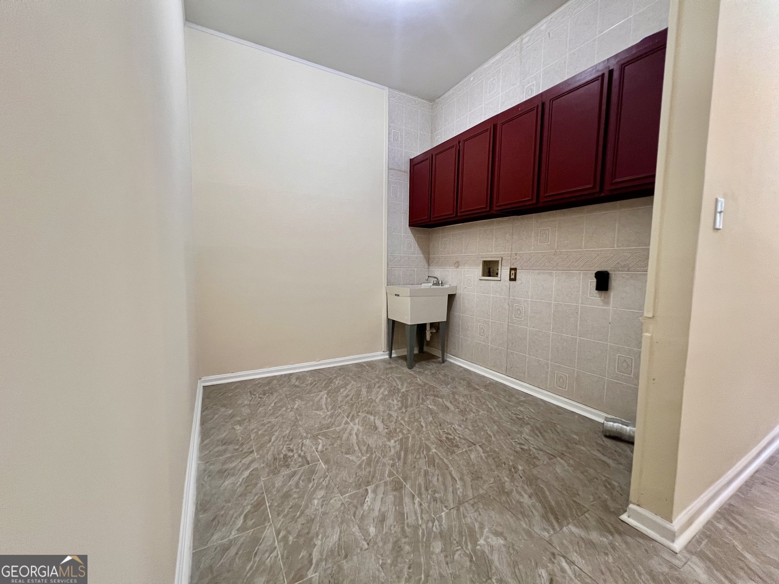 202 Lake Front Drive Warner Robins - 23