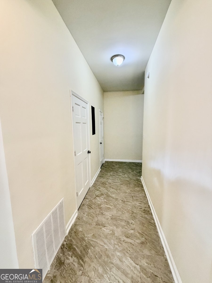 202 Lake Front Drive Warner Robins - 27