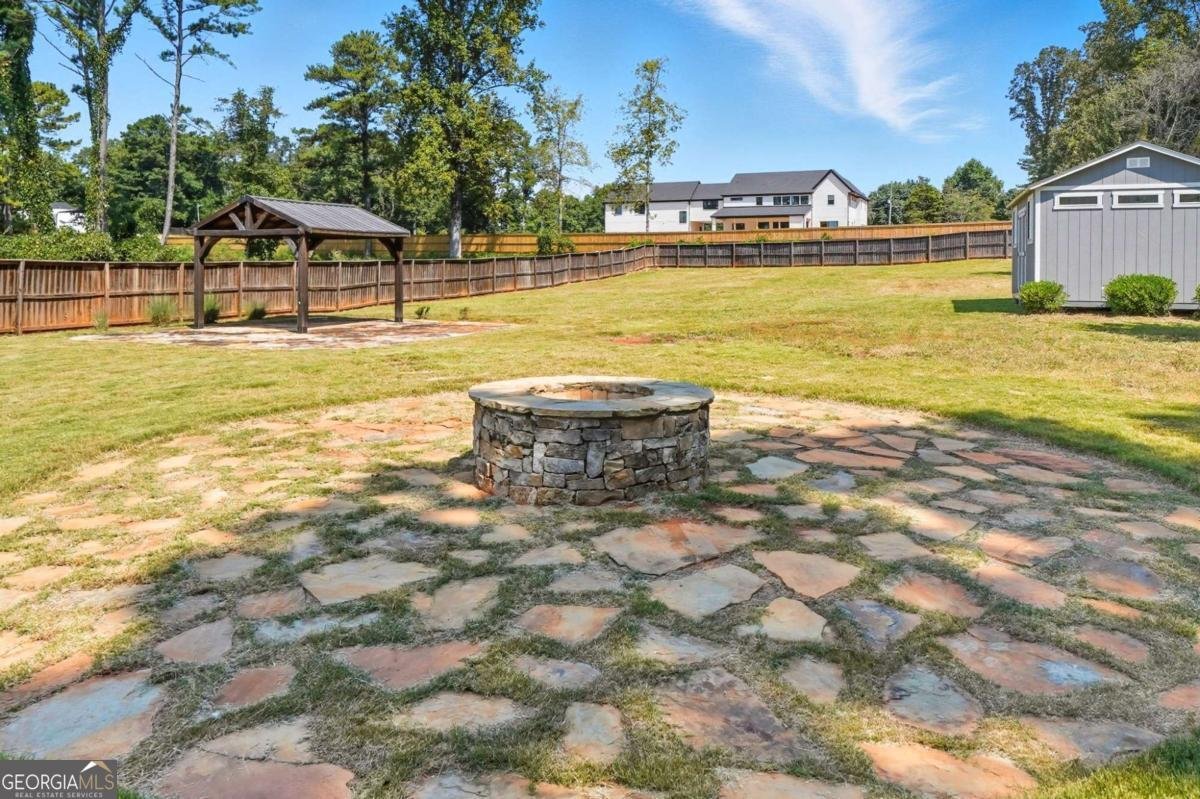 810 Eagle Crossing Drive Lawrenceville - 33