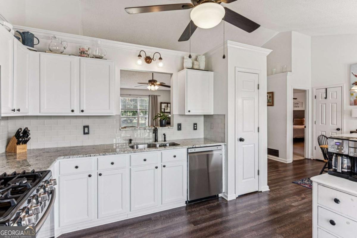 1875 Emerald Drive Cumming - 14