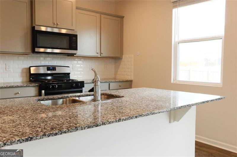 8816 SIBELLA Court Lithia Springs - 9