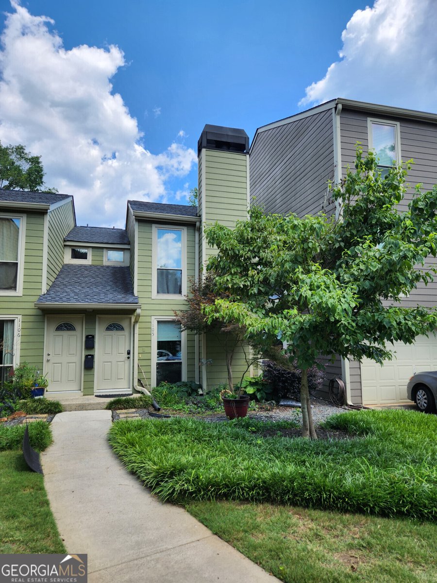 1105 Riverbend Club Drive Atlanta - 1