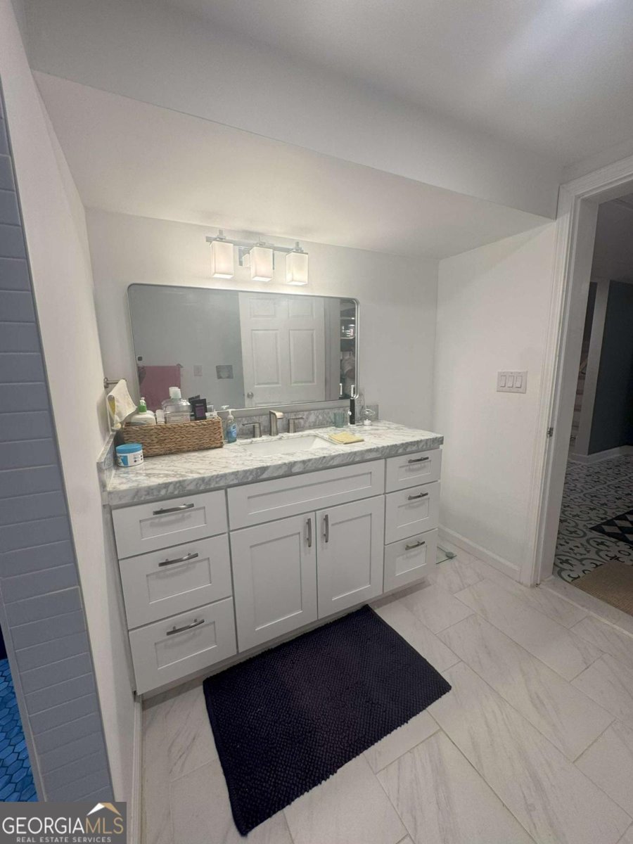 4909 Glenwhite Drive Duluth - 48