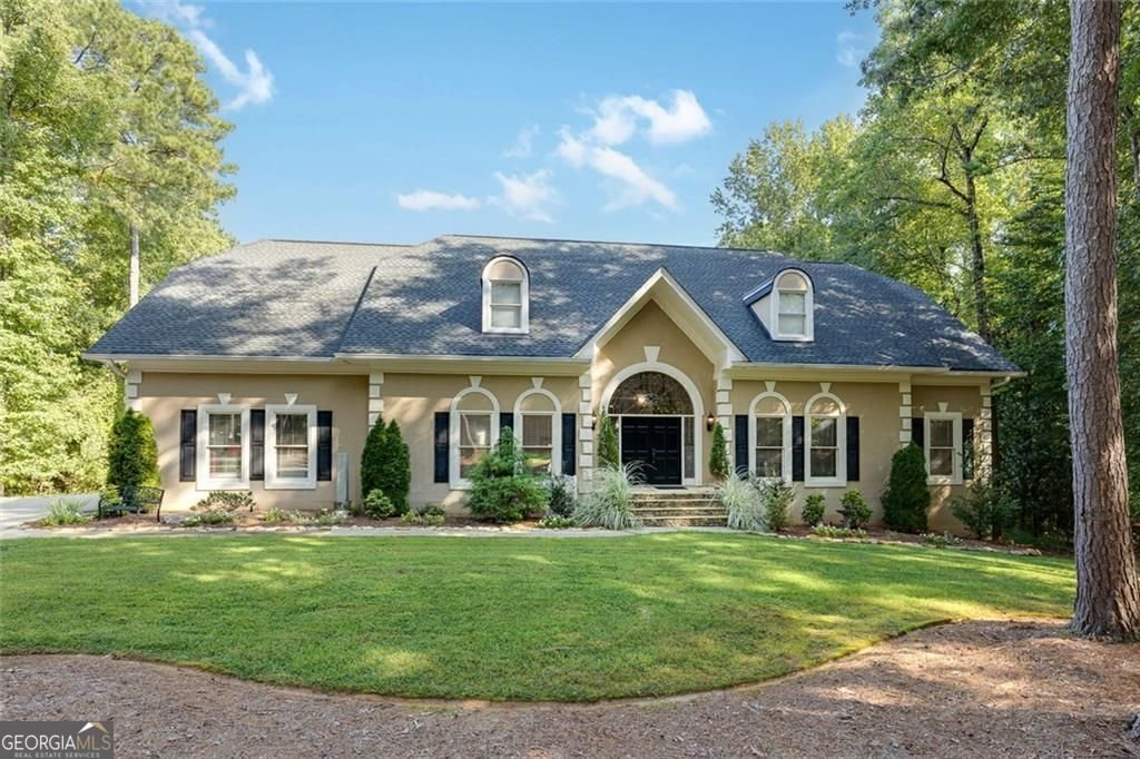 2010 Stonehedge Road Roswell - 1