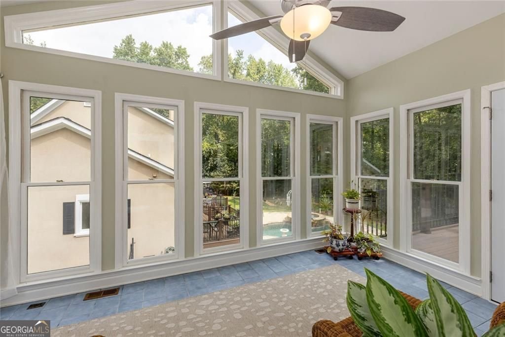 2010 Stonehedge Road Roswell - 14