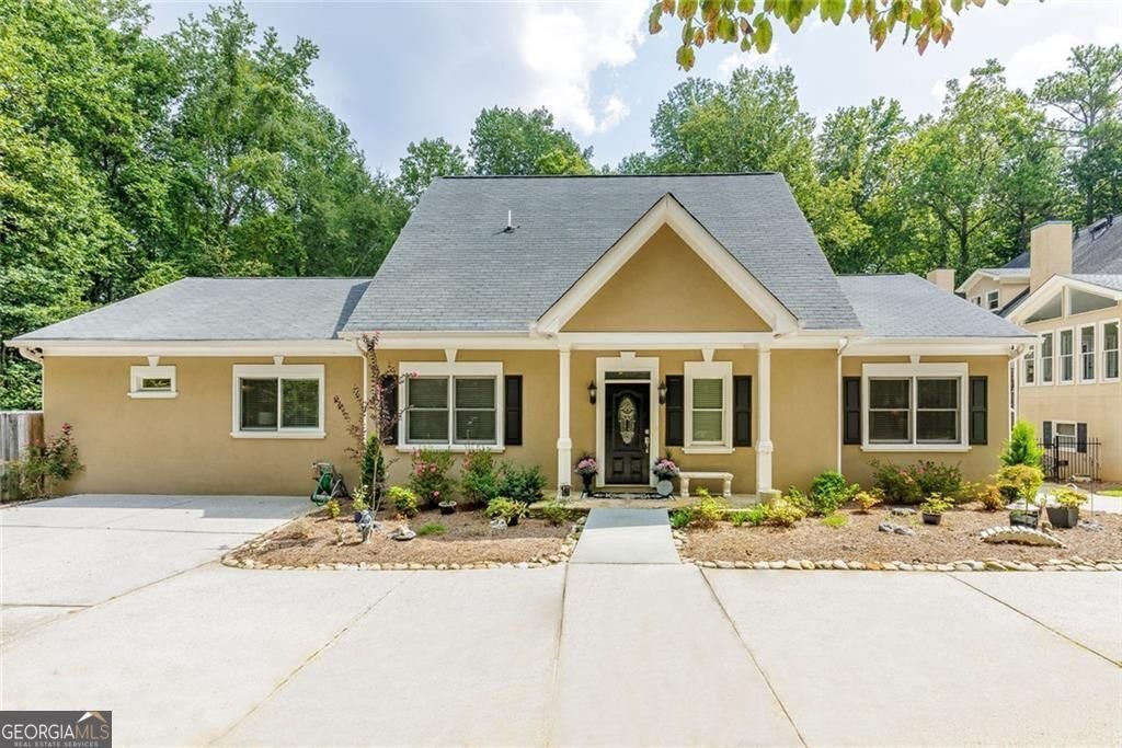2010 Stonehedge Road Roswell - 43