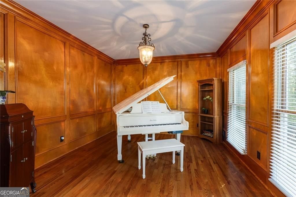 2010 Stonehedge Road Roswell - 6