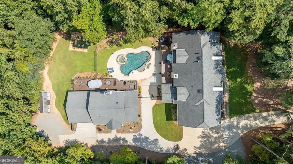 2010 Stonehedge Road Roswell - 76