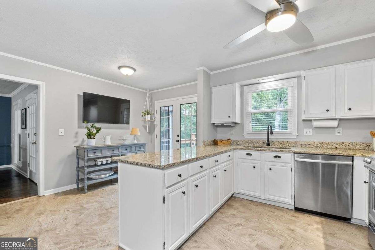 4717 Crest Knoll Drive Mableton - 15