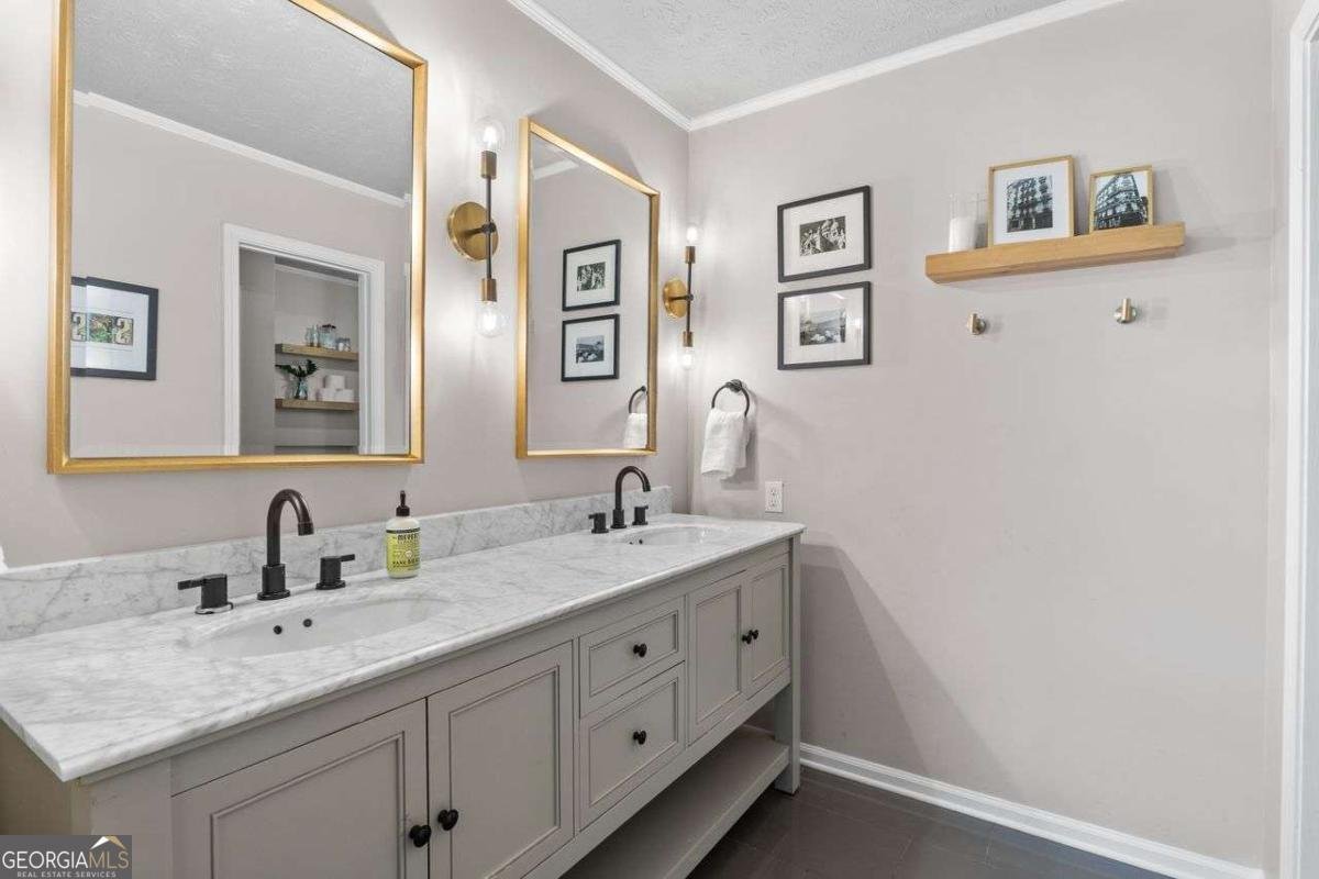 4717 Crest Knoll Drive Mableton - 21