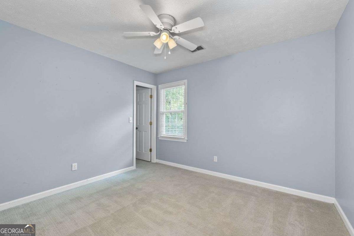 4717 Crest Knoll Drive Mableton - 25