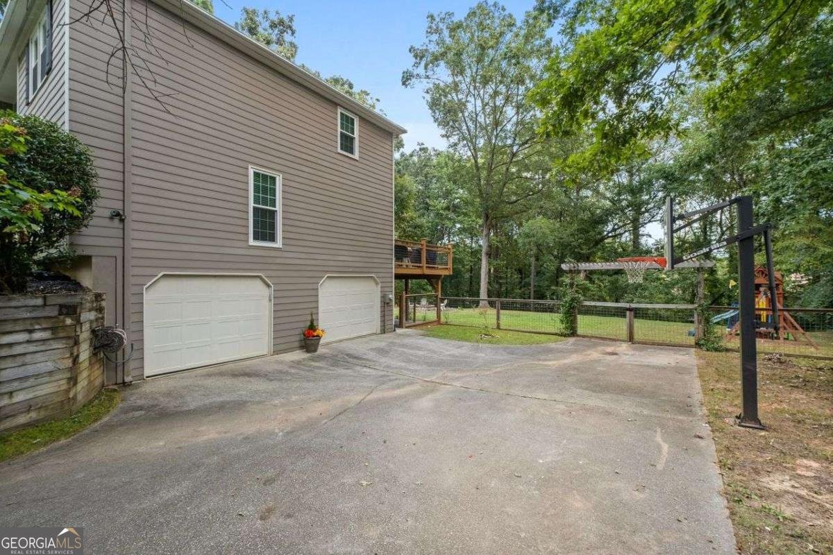 4717 Crest Knoll Drive Mableton - 3