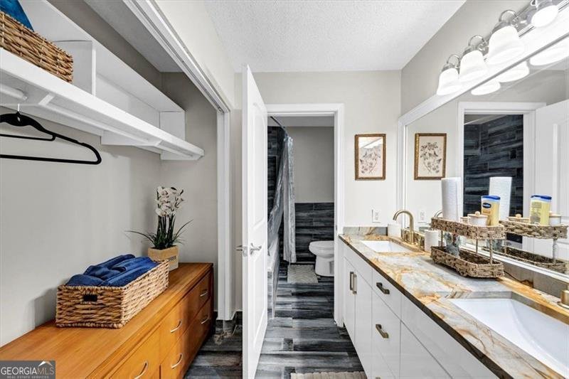 924 MODEL Stone Mountain - 29