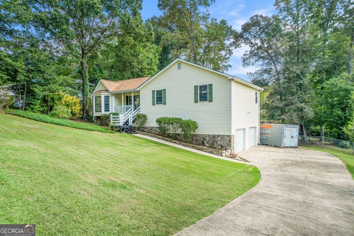 1264 Pine Creek Drive Woodstock - 3