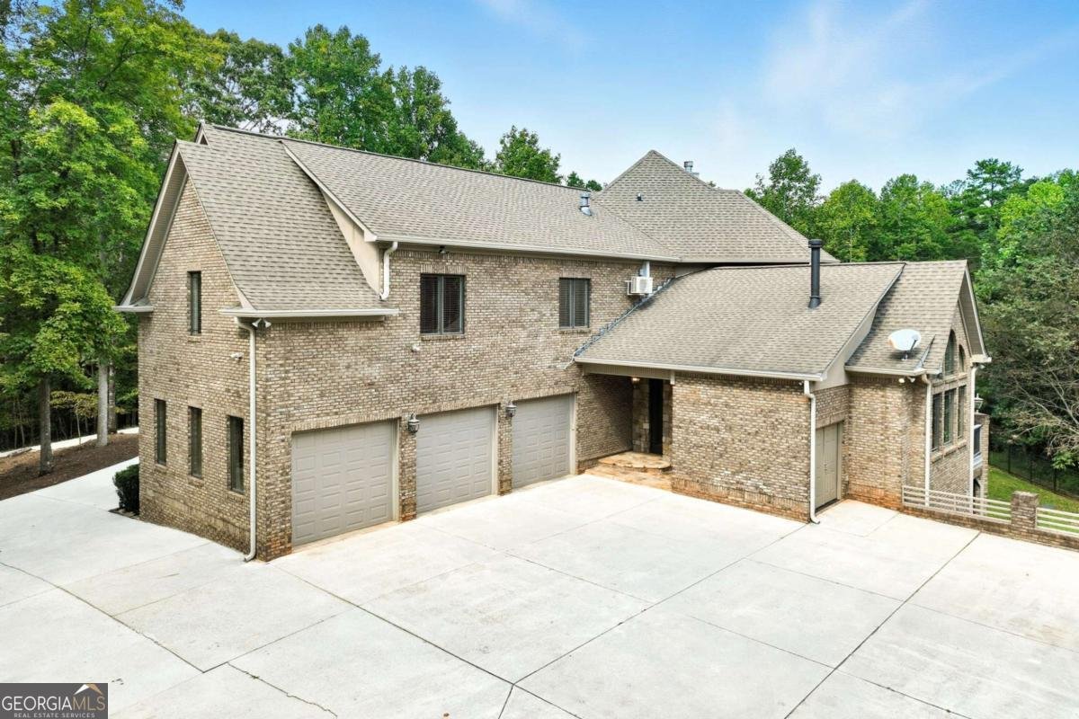 6101 Smith Mill Road Gainesville - 61