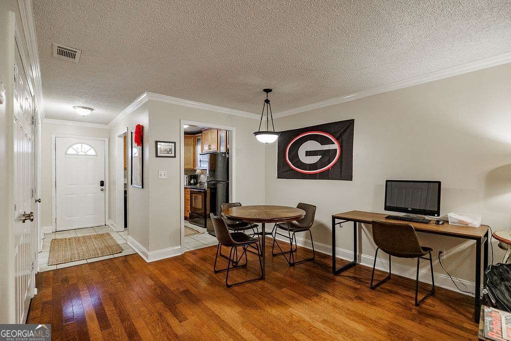 1055 Baxter Street Athens - 4