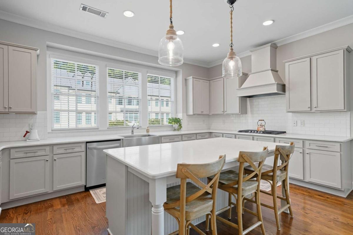 2539 Skyland Drive Brookhaven - 11