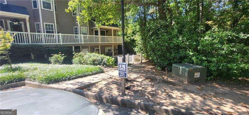 2105 Forest Trail Atlanta - 3
