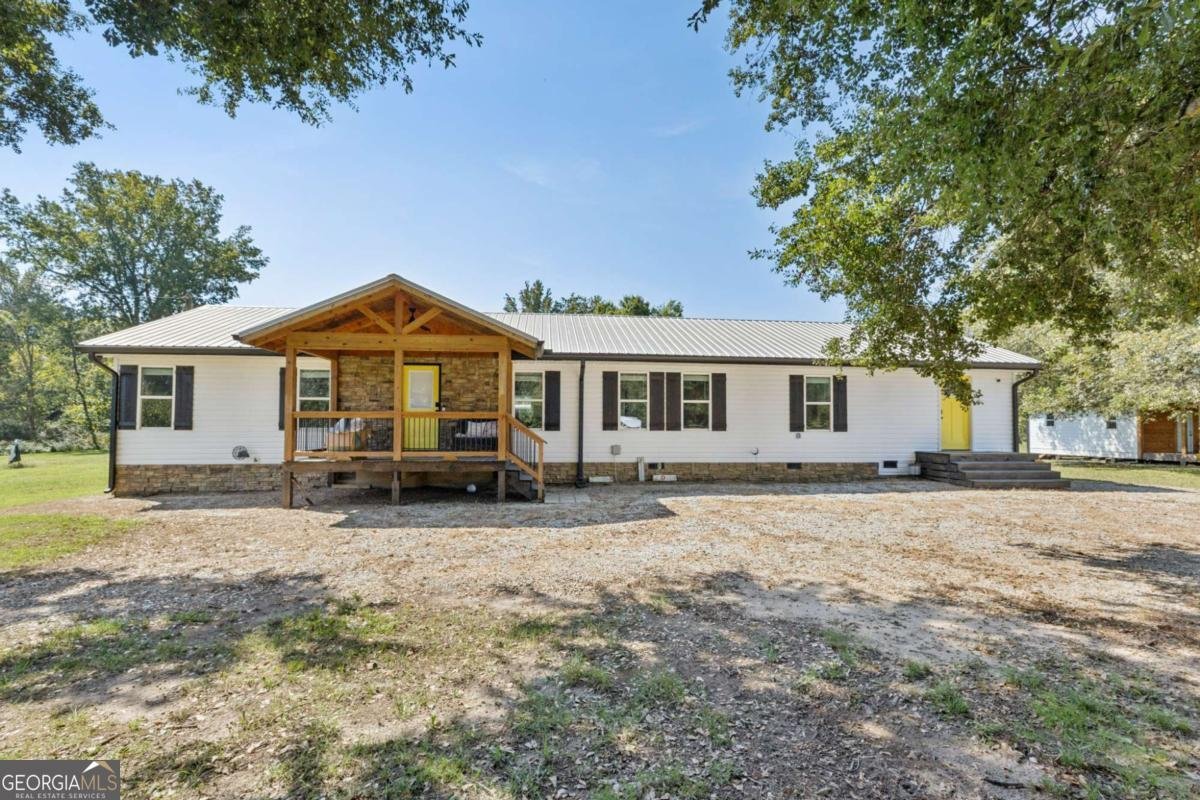 1845 Old Stagecoach Road Carnesville - 1