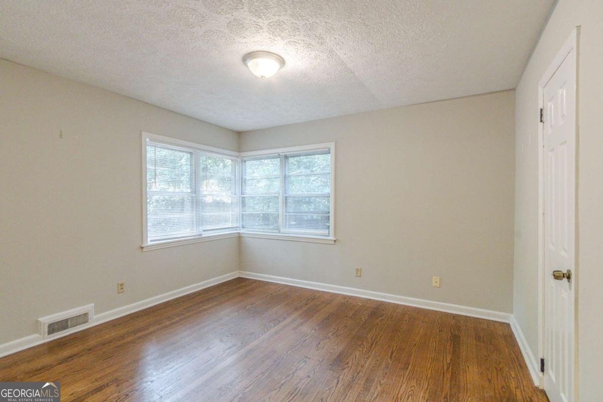 131 Mountain View Drive Gainesville - 22