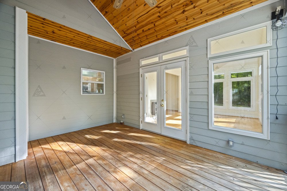 451 Spring Crest Road Cleveland - 43