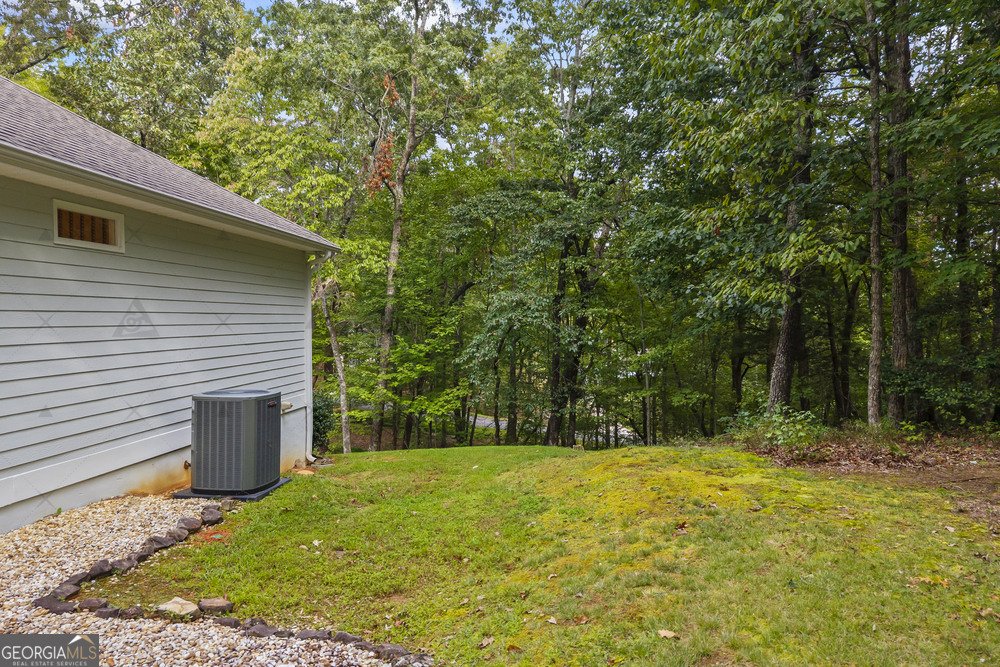 451 Spring Crest Road Cleveland - 9
