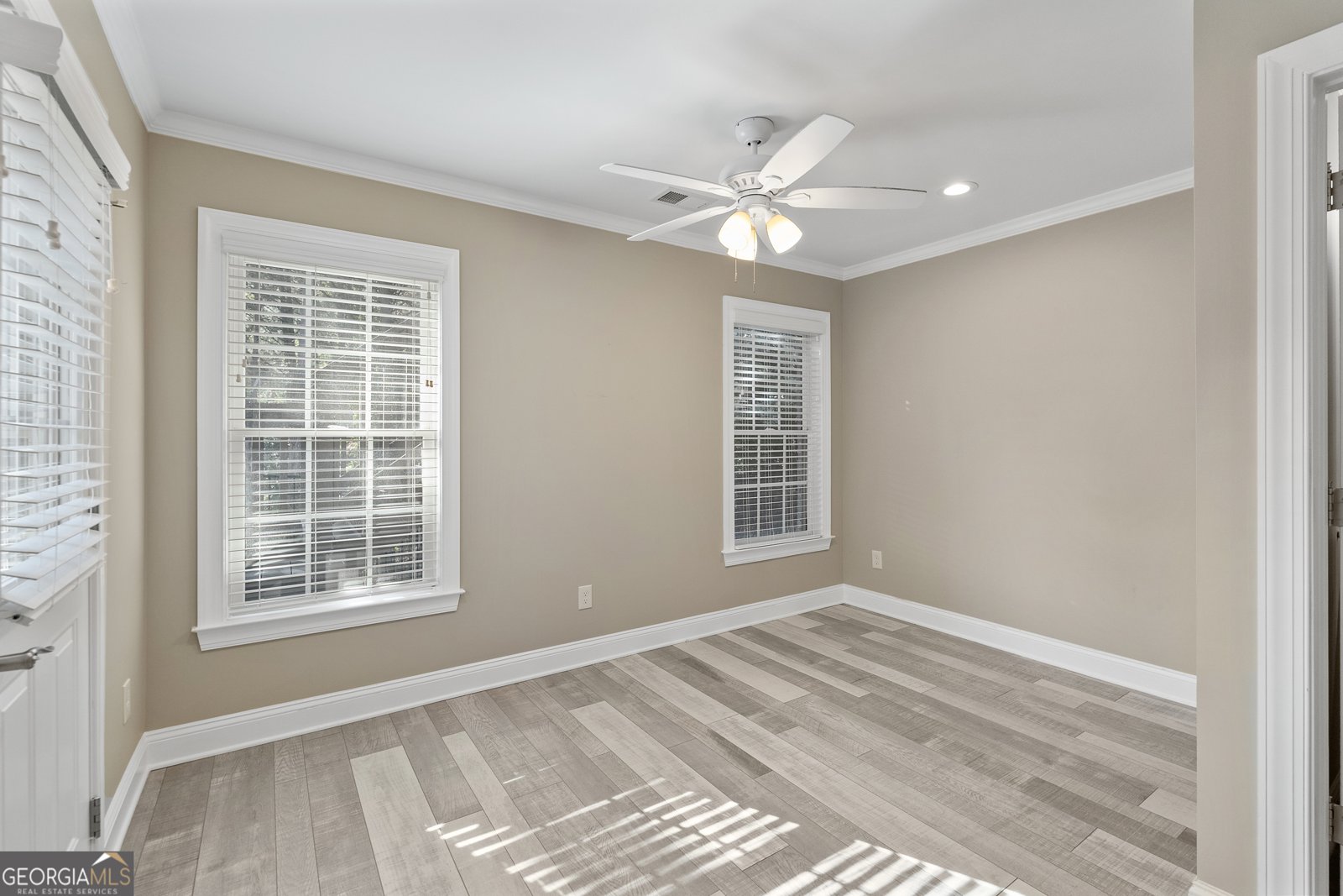 6427 Blue Water Drive Buford - 39