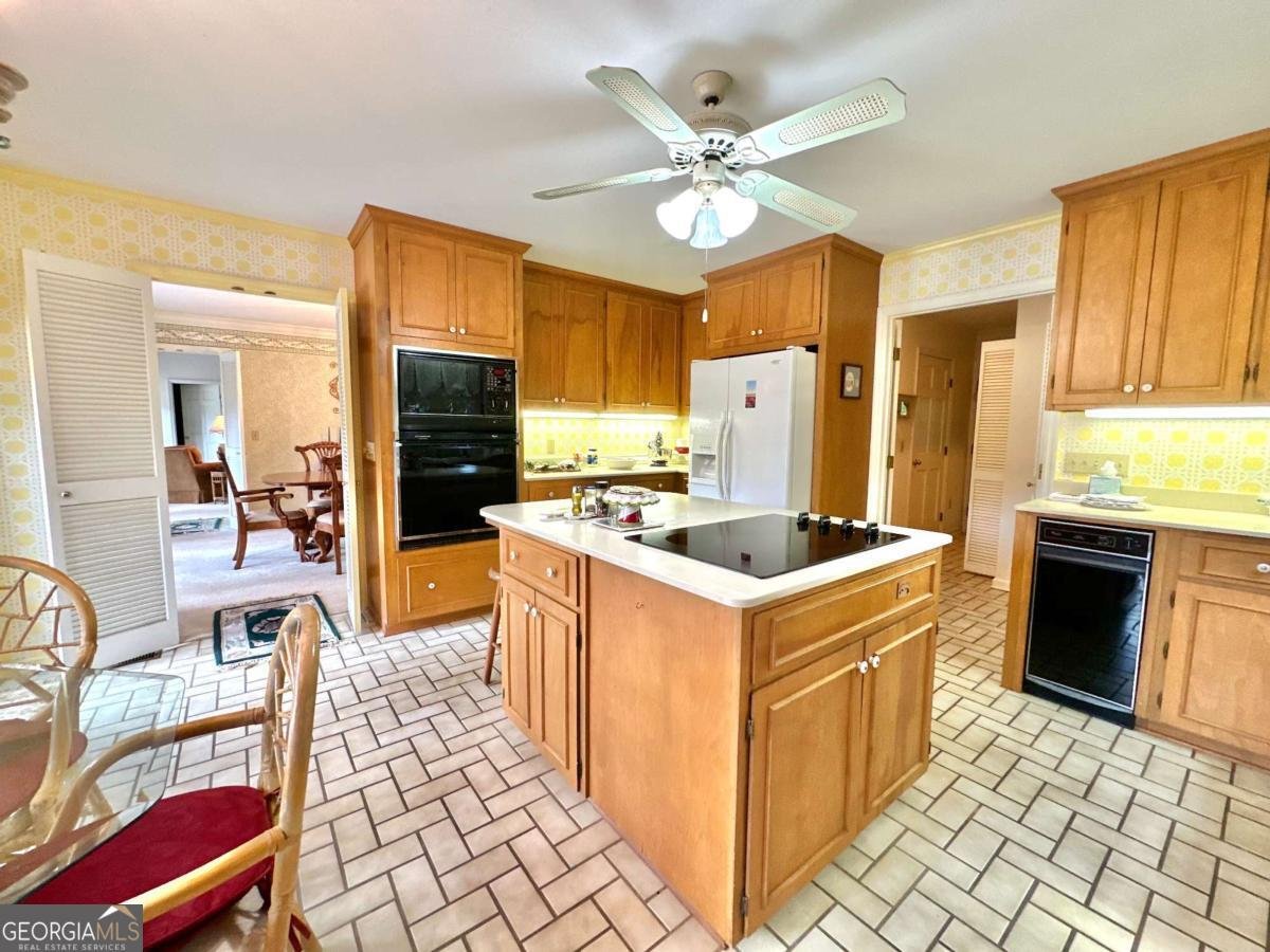 1236 7th Avenue Eastman - 24